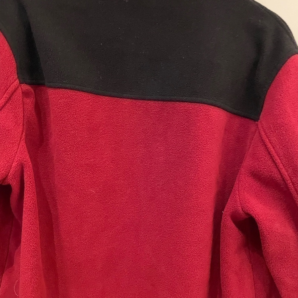 Tommy Hilfiger Fleece Red Black Full Zip Up Jacket 
Men Medium 
Condition 8/10 - Picture 2 of 10